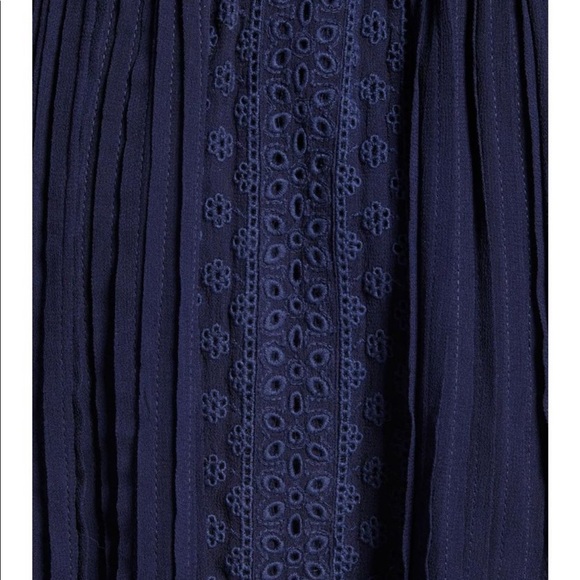 Alive + Olivia Pammy Eyelet dress NWT - Picture 9 of 9